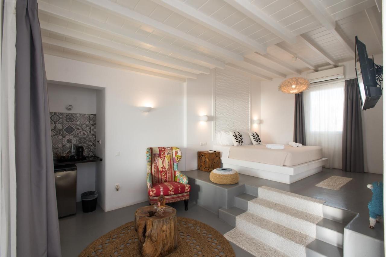Bellou Suites Mykonos Town Esterno foto