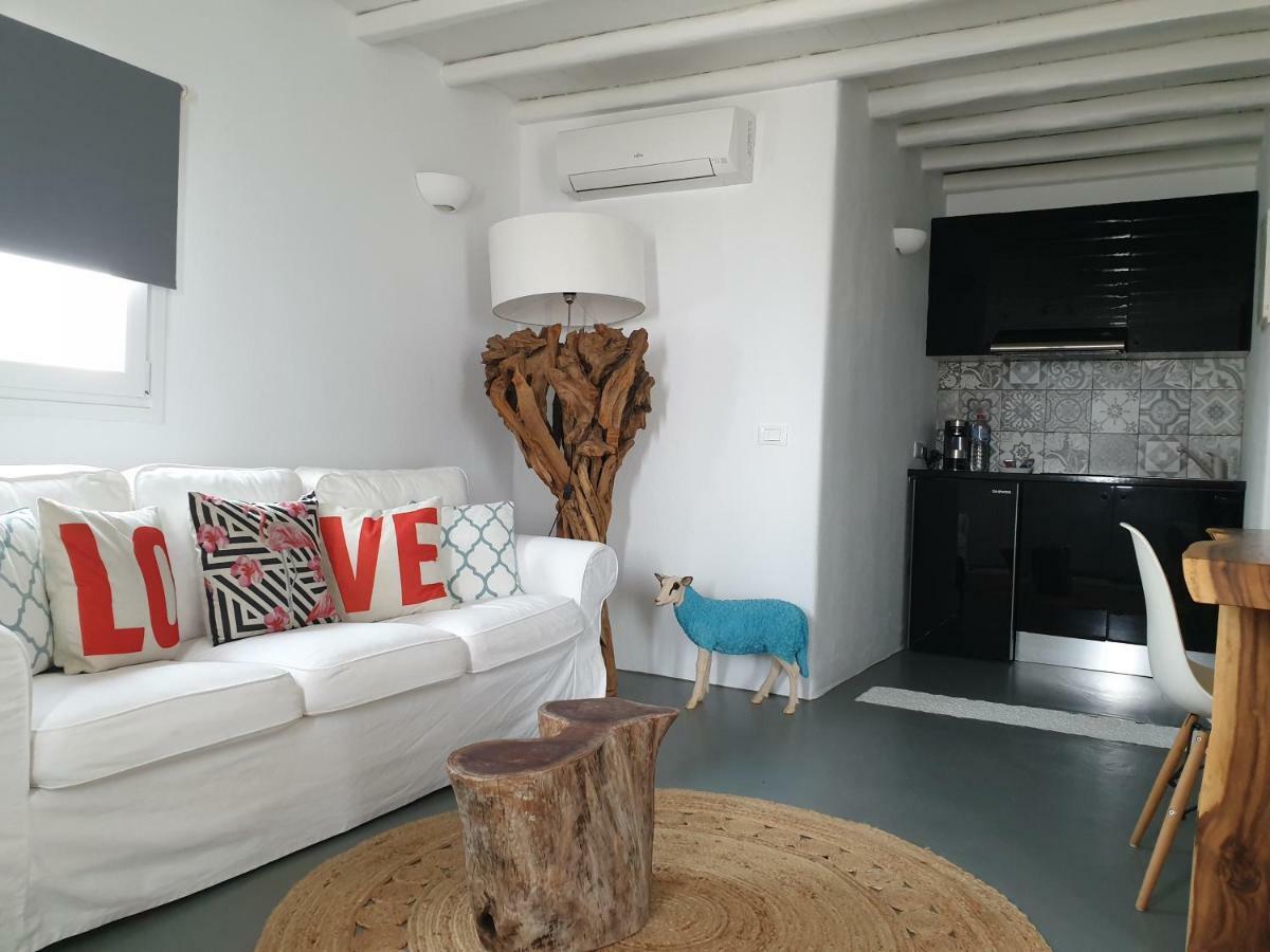 Bellou Suites Mykonos Town Esterno foto
